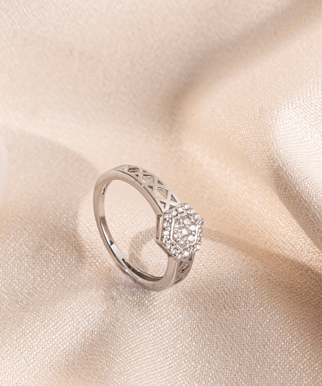 Hexa Aura Cluster Ring