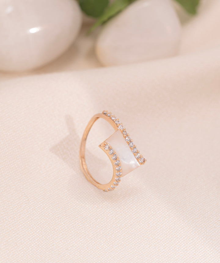 Grand Horizon Prism Ring