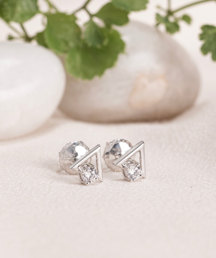 Minimal Prism Triangle Studs