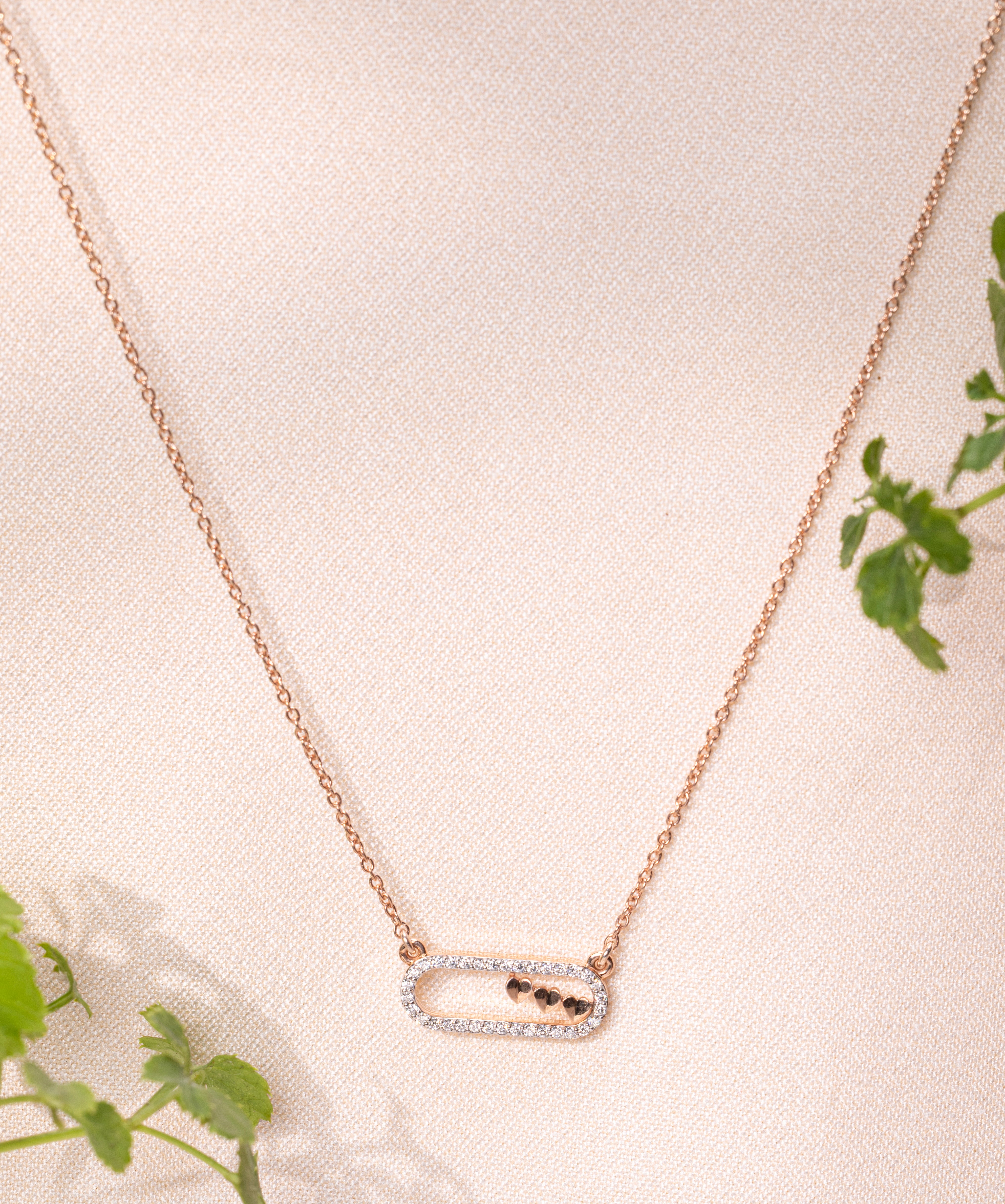 Loventra Hearts Bar Necklace