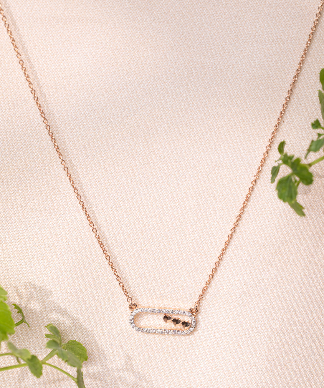 Loventra Hearts Bar Necklace