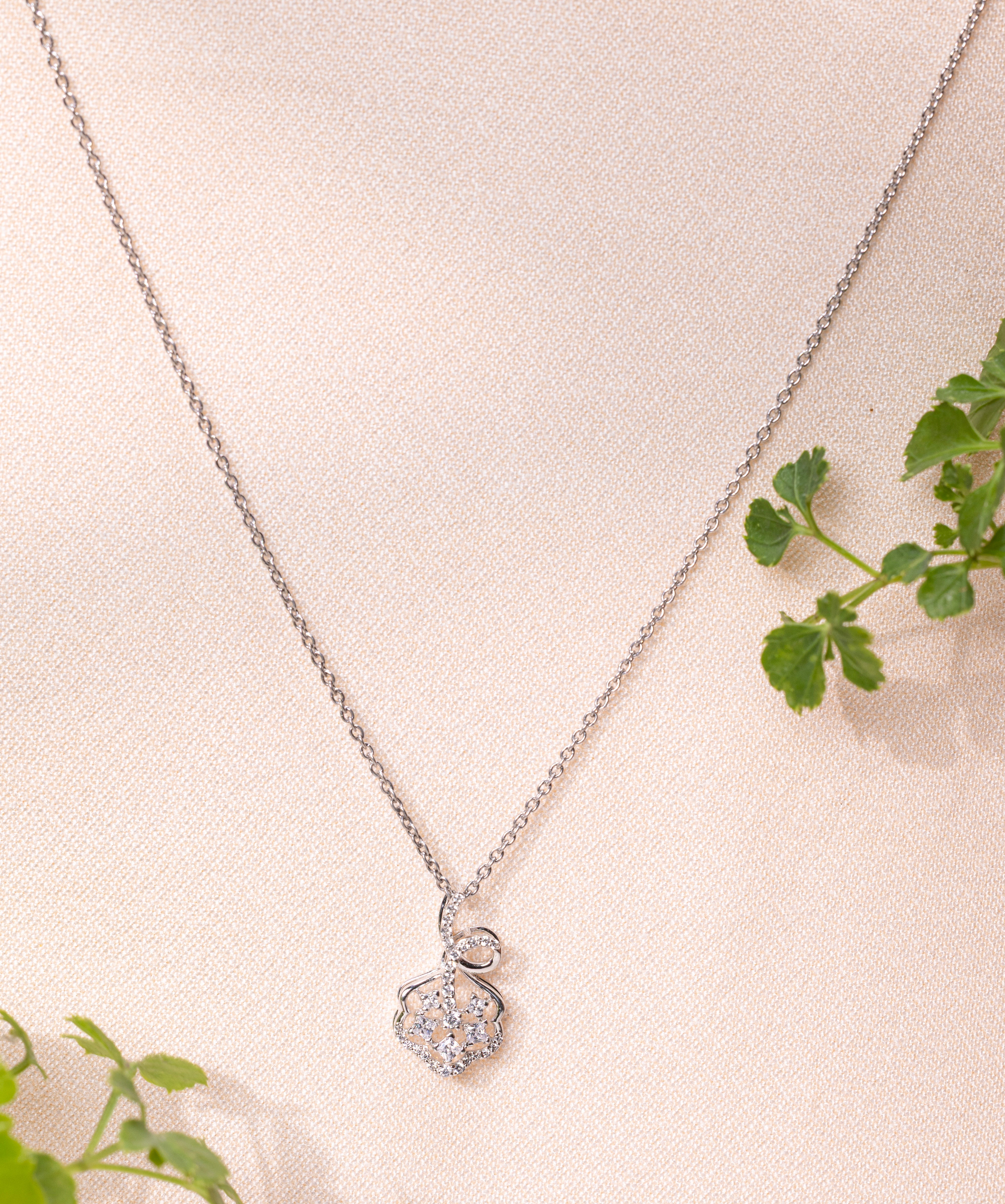 Luna Bloom Necklace