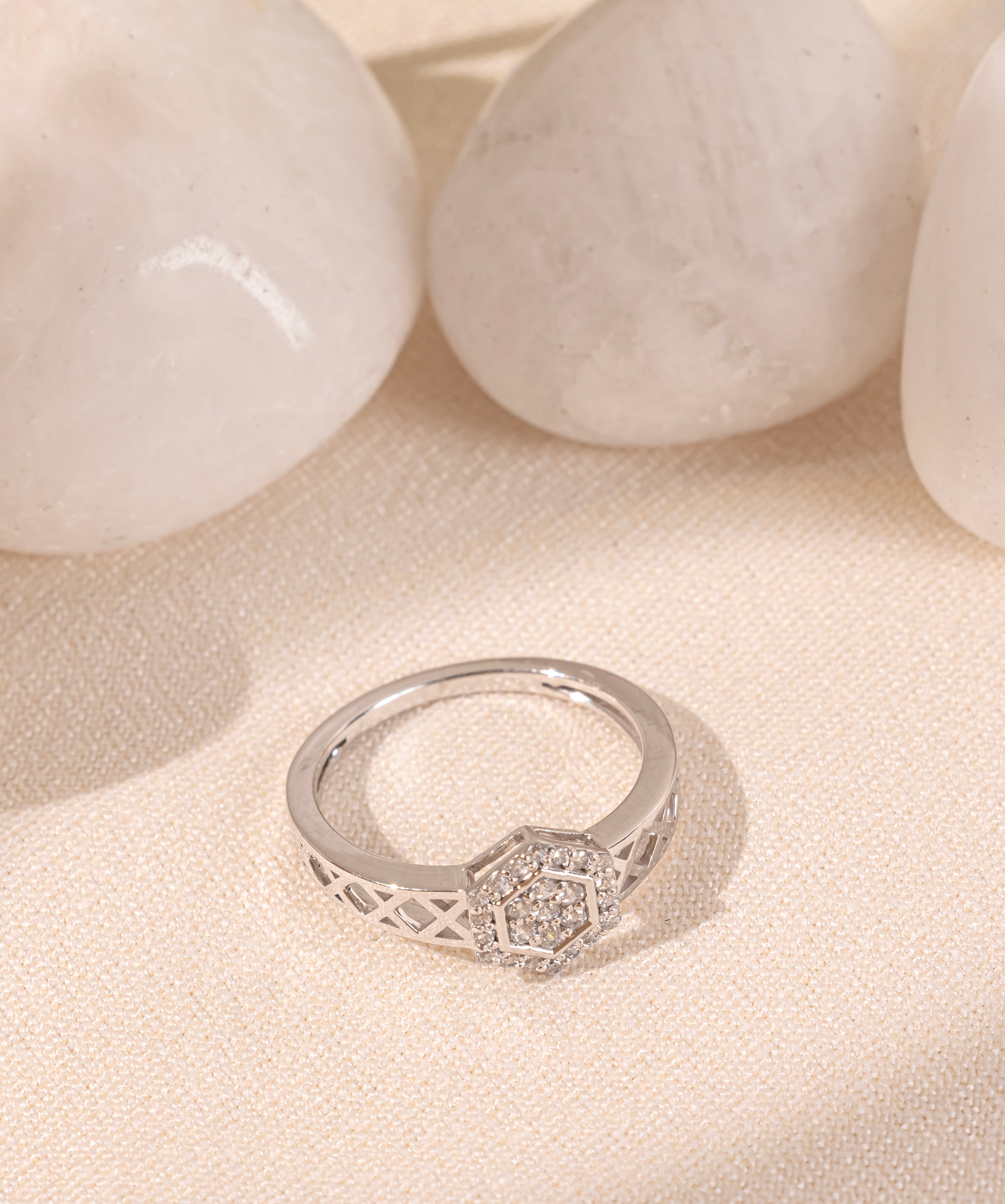 Hexa Aura Cluster Ring