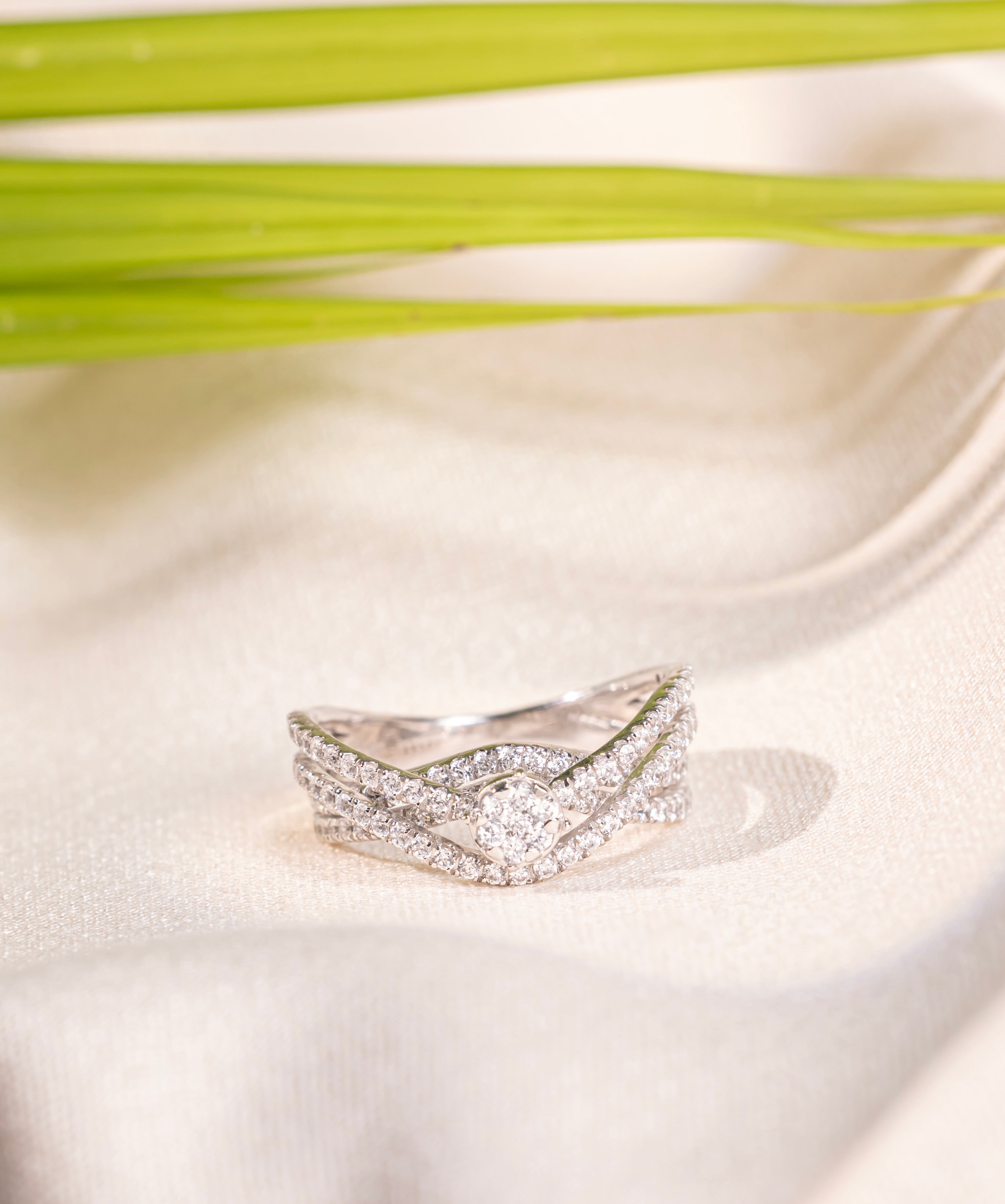 Ethereal Twist Ring