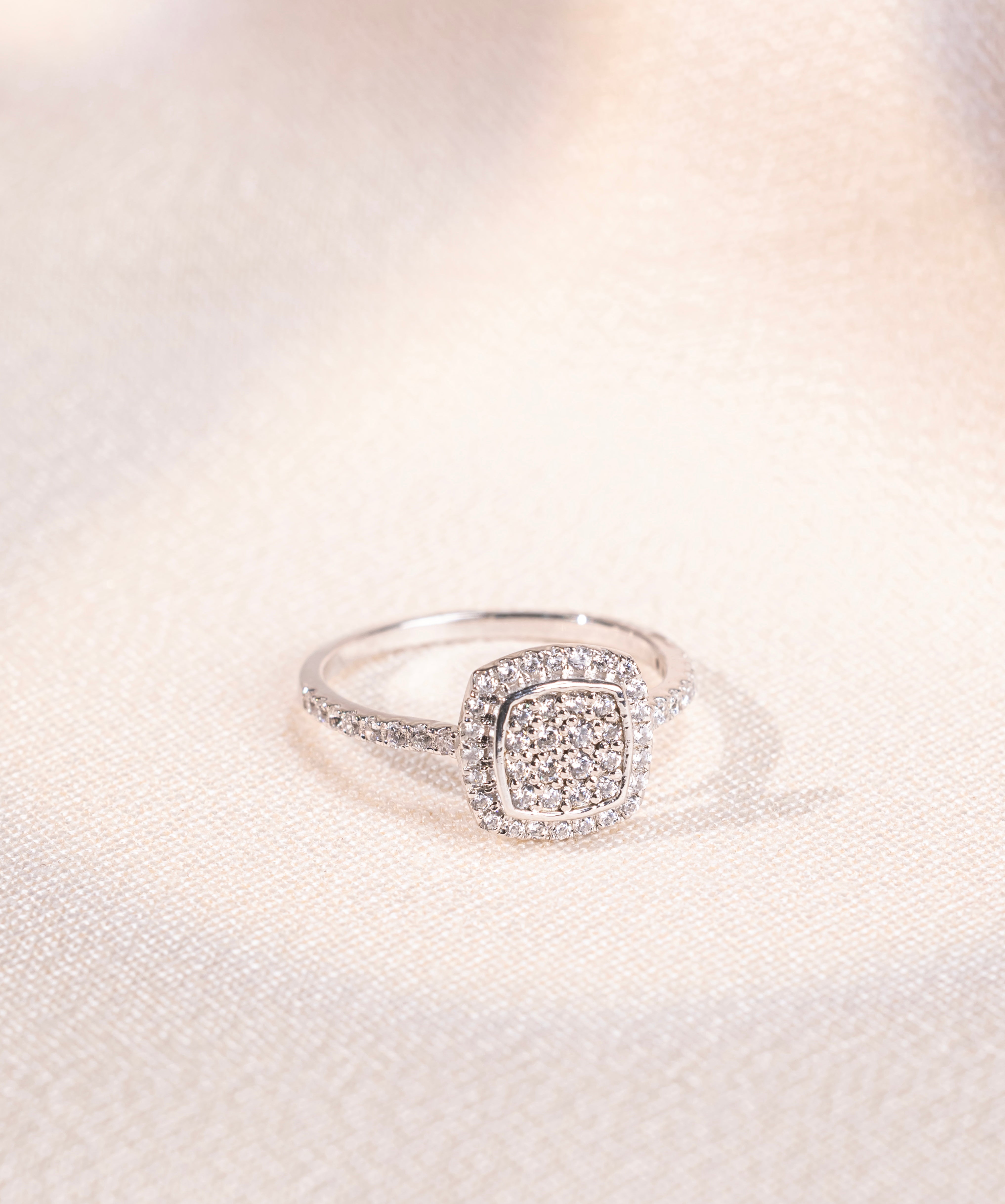 Spark Luminous Ring