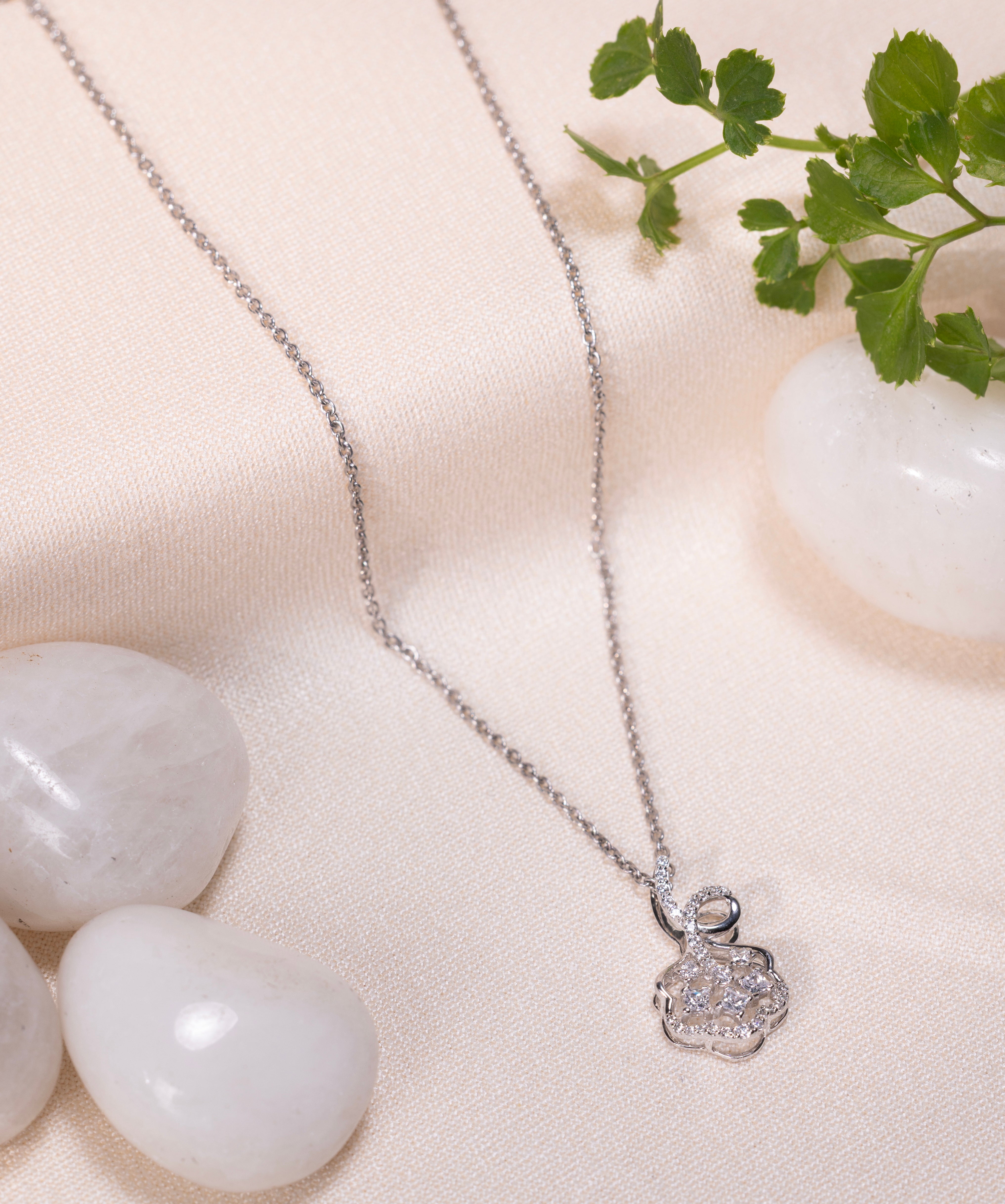 Luna Bloom Necklace