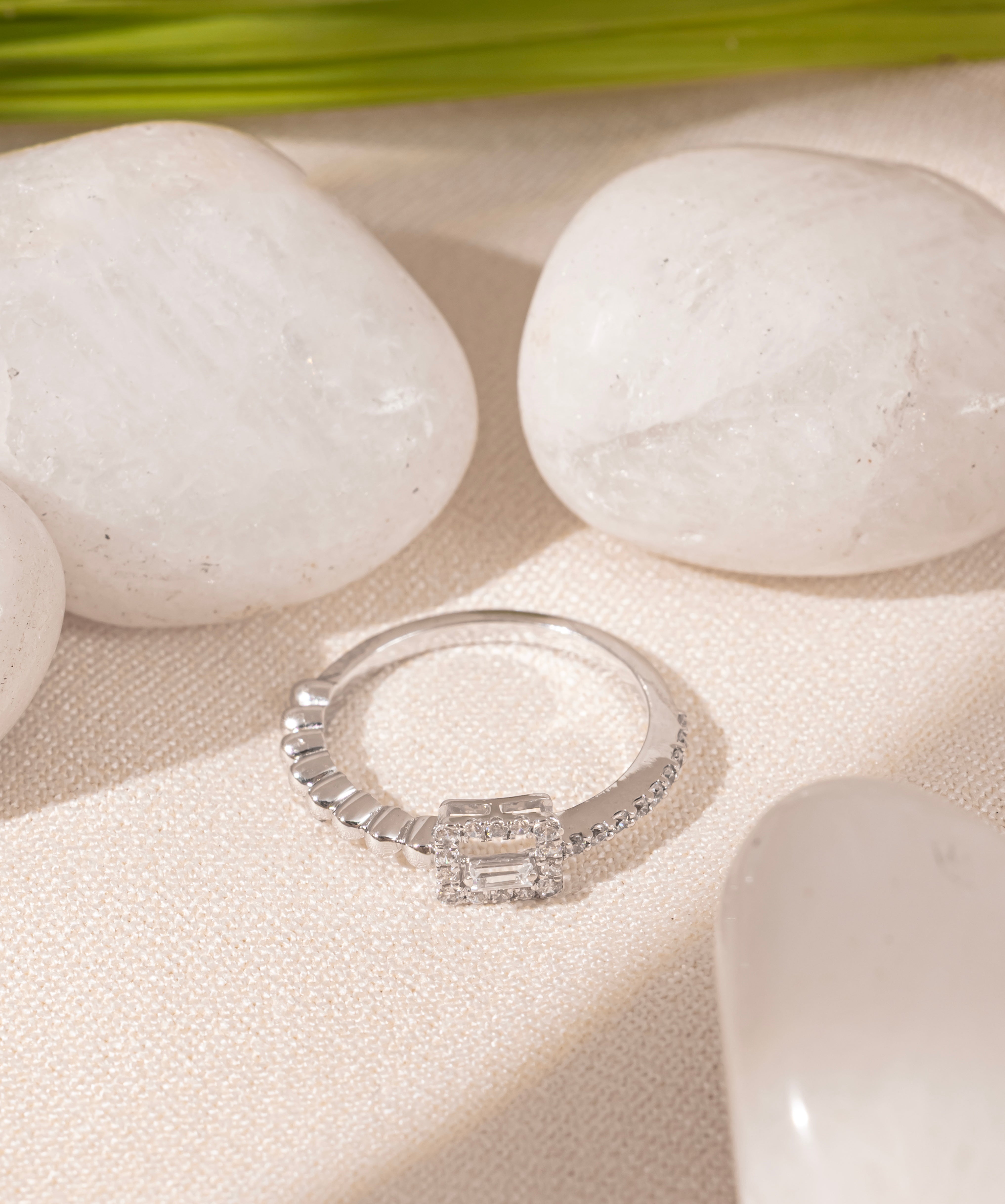 Elara Baguette Halo Ring