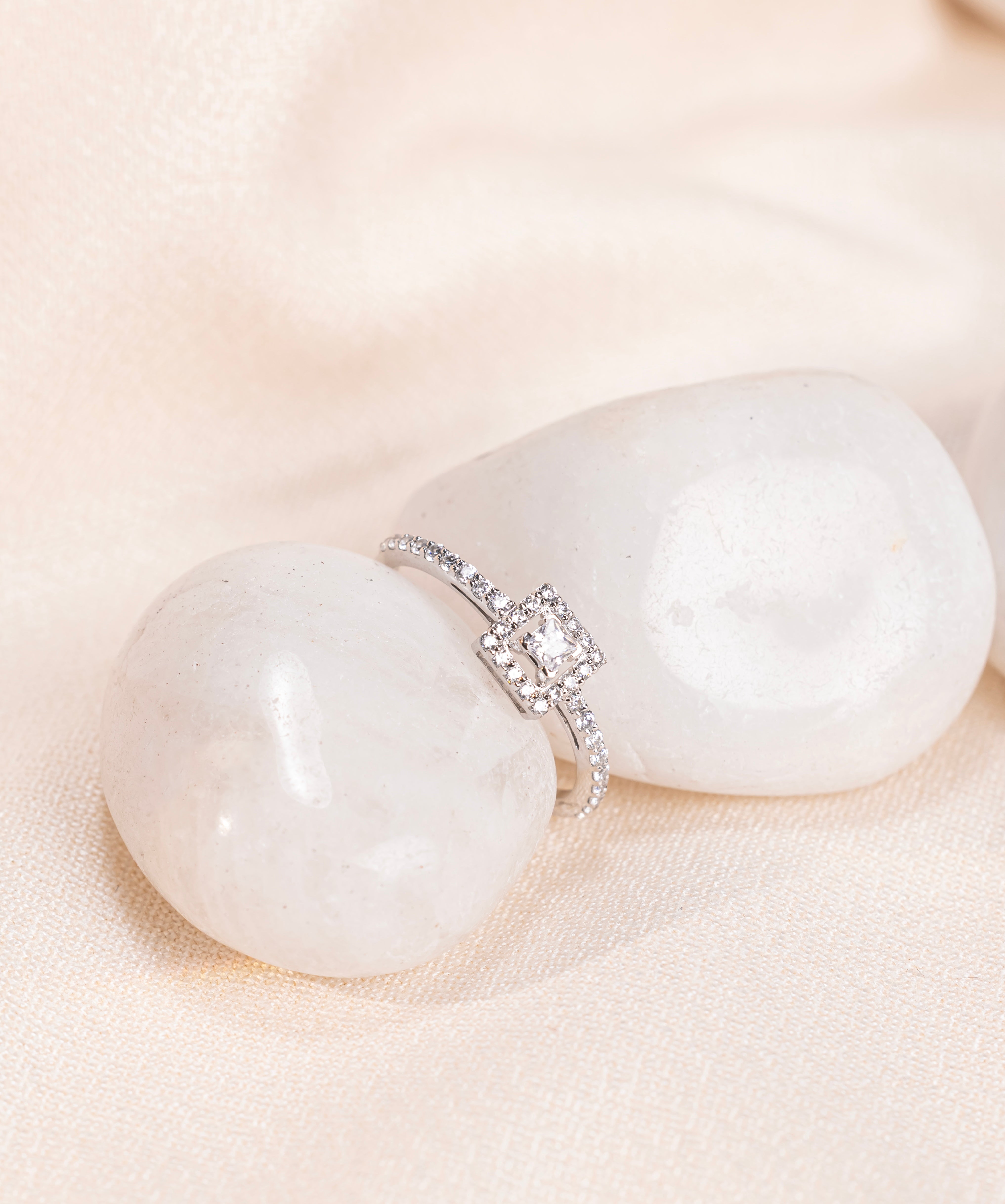 Aria Square Halo Ring