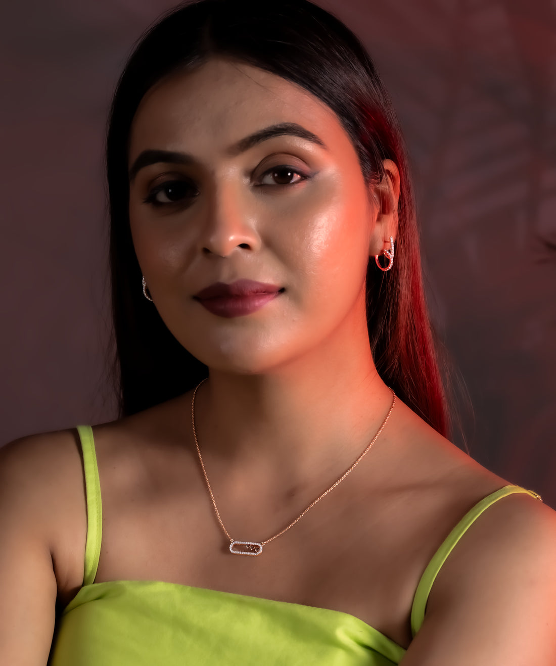Loventra Hearts Bar Necklace