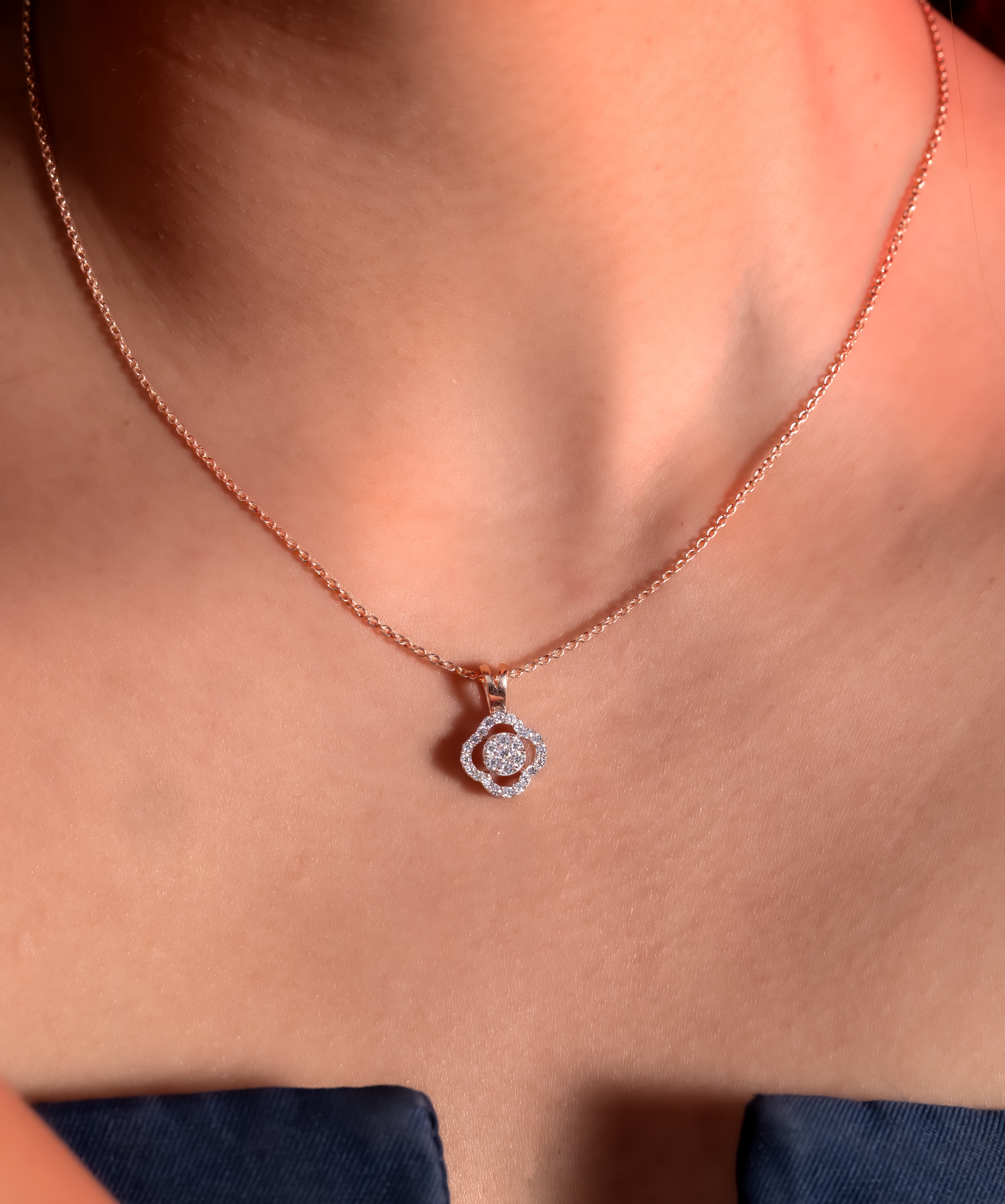 Florévia Halo Pendant