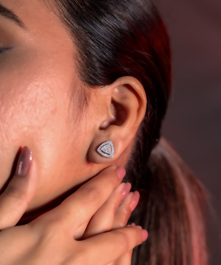 Geo Spark Triangle Studs)