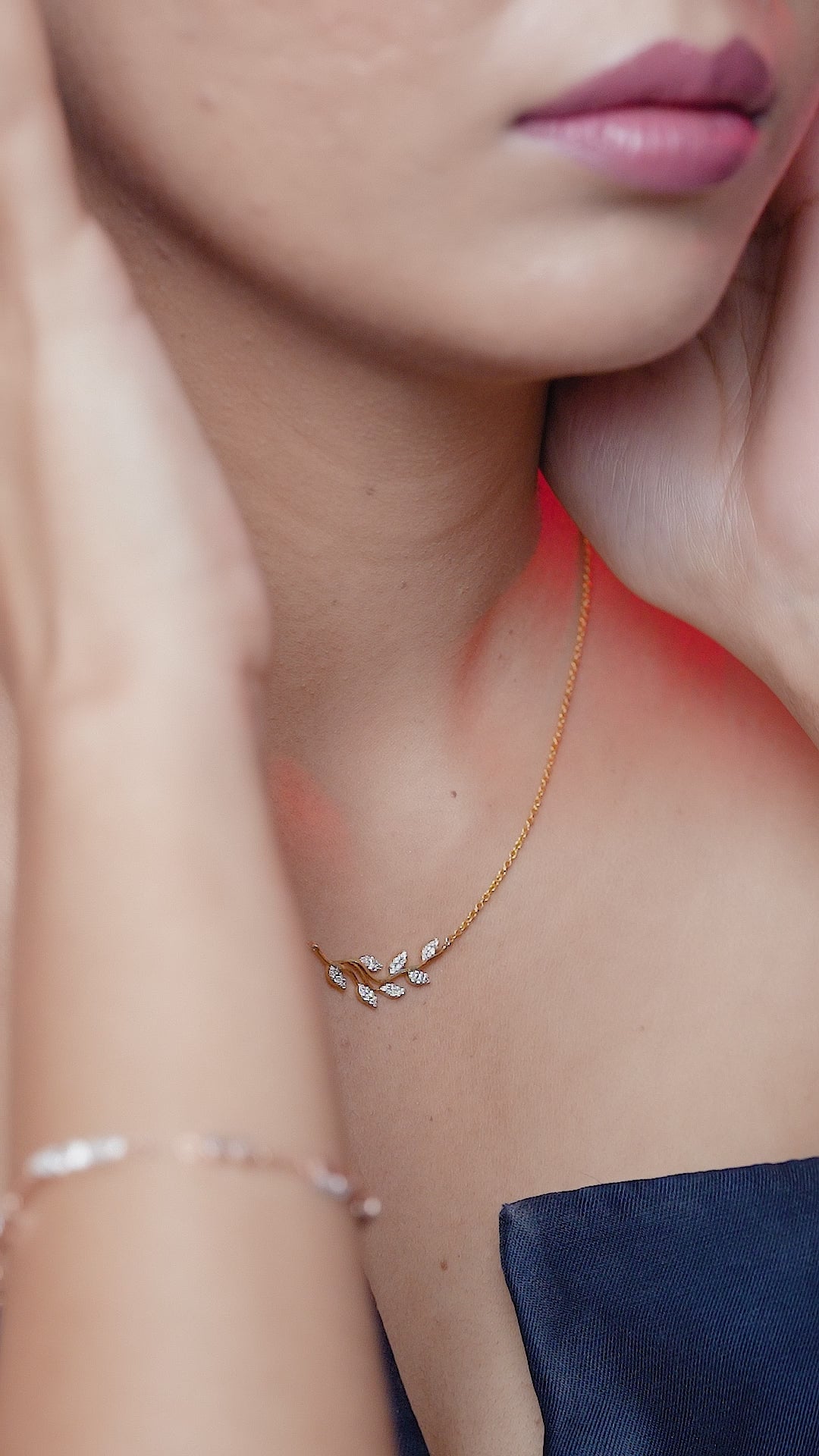Silver Whisper Leaf Necklace
