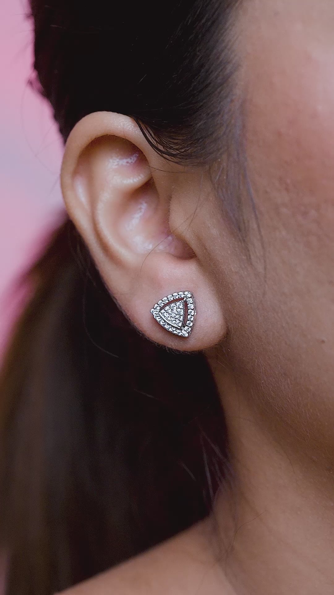 Geo Spark Triangle Studs)